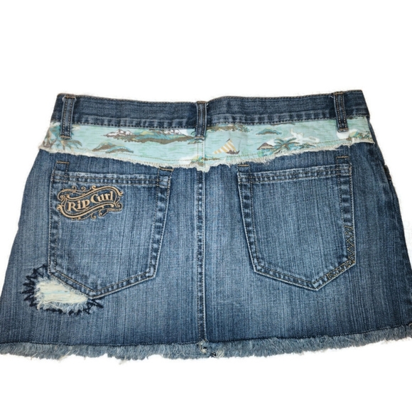 Rip Curl Denim Skirt Size 5 - Picture 2 of 3